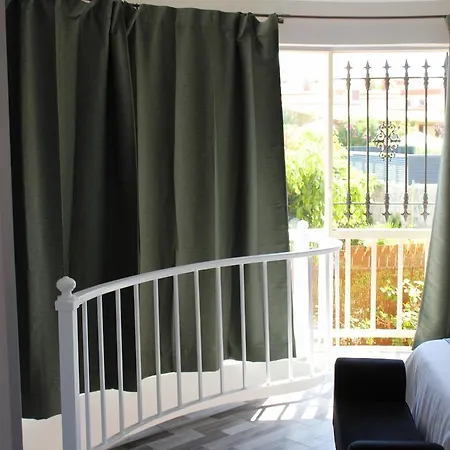 Hotel Pasion Tropical - Gay Only (adults Only) 3*